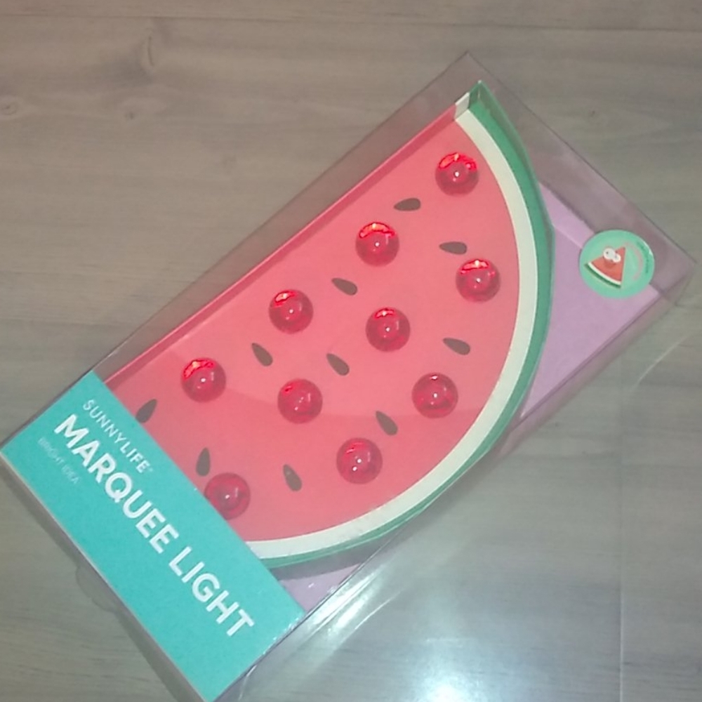 New in box watermelon 🍉🍉 light